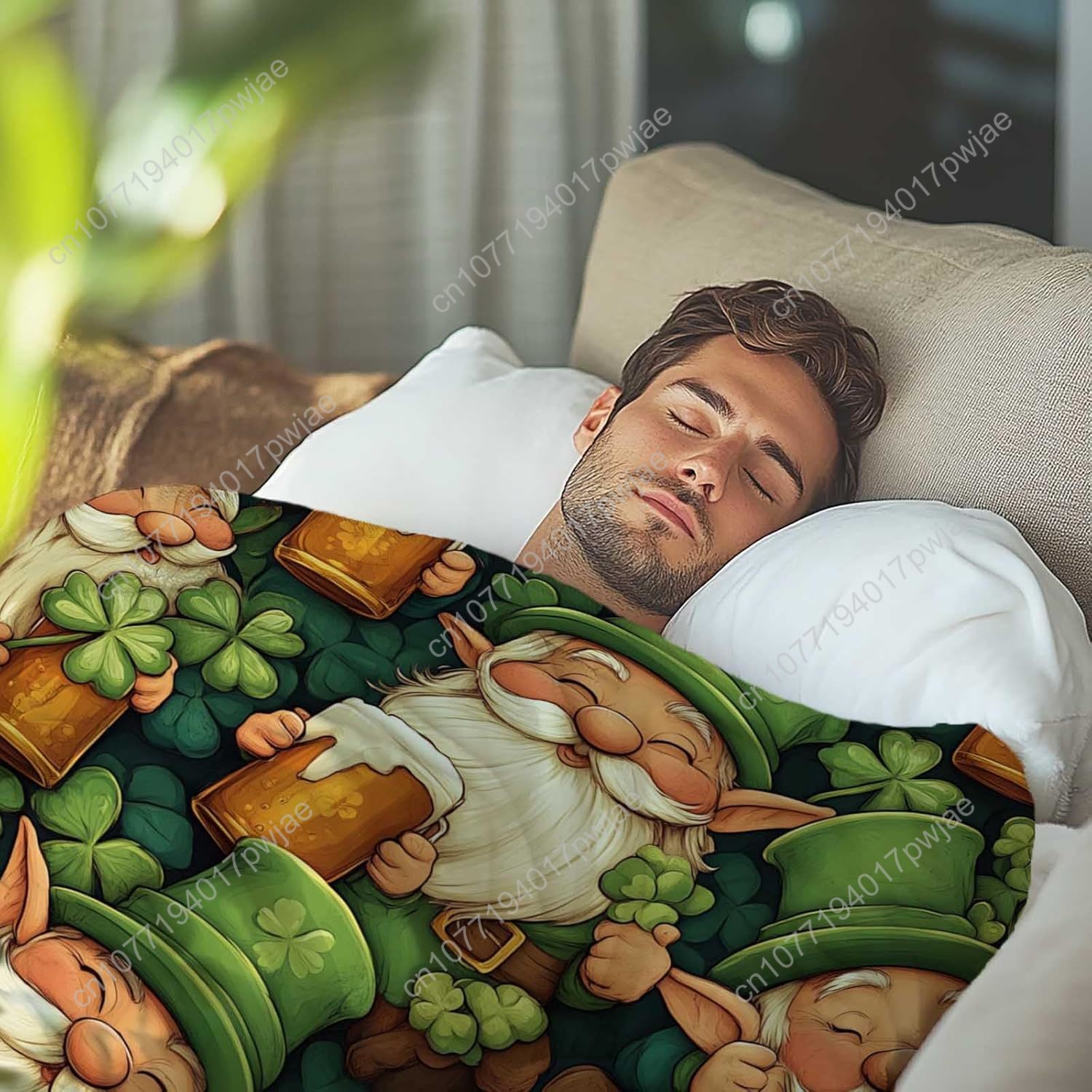 St. Patrick’s Day Gnome Throw  - Home Textiles & Furnishings 评论和价格