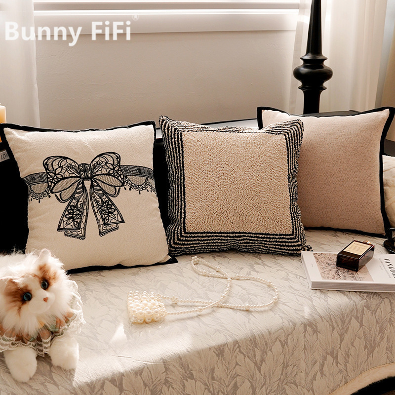 Nordic Luxury Coquette Lace Bo - Pillow Cover 20X20 评论和价格